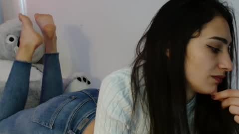 Snapshot of julyanarains chatting on 01-18-25, 10:39 Julyana online show from 01-18-25, 10:39