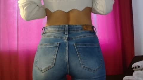 Snapshot of julyanarains chatting on 01-30-25, 10:40 Julyana online show from 01-30-25, 10:40