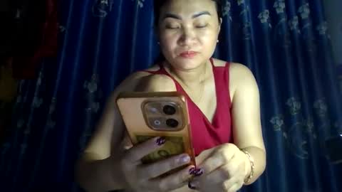 Snapshot of julybeo chatting on 05-17-26, 01:25 julybeo online show from 05-17-26, 01:25
