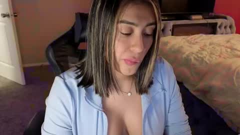 Snapshot of julyclb chatting on 05-17-26, 12:08 julyclb online show from 05-17-26, 12:08