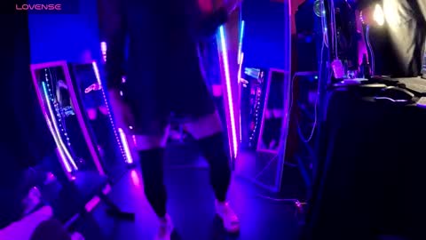 Julie online show from 10-17-25, 12:36