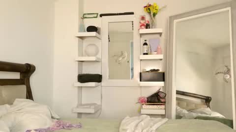 jessica online show from 04-13-26, 03:50