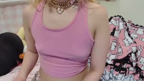 Snapshot of june999bunny chatting on 02-17-26, 06:10 june999bunny online show from 02-17-26, 06:10