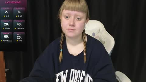 Snapshot of june_shy0 chatting on 03-28-26, 08:25 June online show from 03-28-26, 08:25