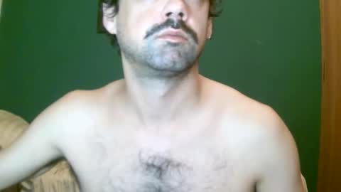 Snapshot of juneandmia chatting on 04-19-26, 06:35 Mia online show from 04-19-26, 06:35
