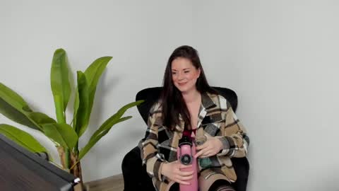 Bonnie online show from 05-12-26, 04:15