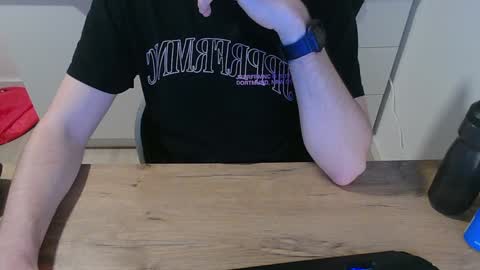 Snapshot of junk2711 chatting on 01-05-25, 09:37 junk2711 online show from 01-05-25, 09:37