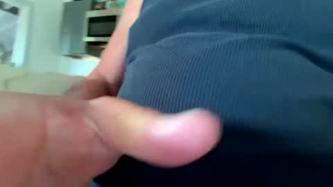 Snapshot of just41fun69 chatting on 12-18-24, 06:03 Cum4you online show from 12-18-24, 06:03