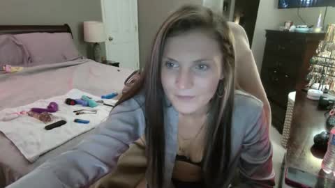 Snapshot of just4fun199393 chatting on 07-02-26, 06:30 Hi guys Im Sarah and my pleasure is in your hands. online show from 07-02-26, 06:30