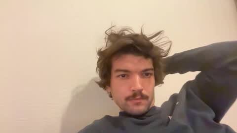 Snapshot of just_a_guy_with_a_big_cock chatting on 10-28-25, 09:17 just_a_guy_with_a_big_cock online show from 10-28-25, 09:17