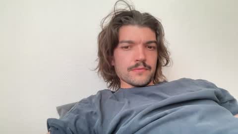 just_a_guy_with_a_big_cock online show from 07-01-26, 03:23