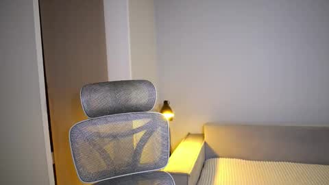 Snapshot of just_emmy chatting on 11-28-25, 05:32 just call me Emmy online show from 11-28-25, 05:32