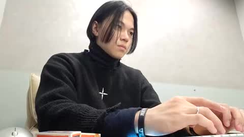just_gay_ online show from 10-24-25, 09:44