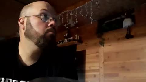 just_hangin_around online show from 09-23-25, 06:00