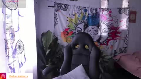 Snapshot of just_katiex chatting on 02-13-25, 04:17 Sofia online show from 02-13-25, 04:17