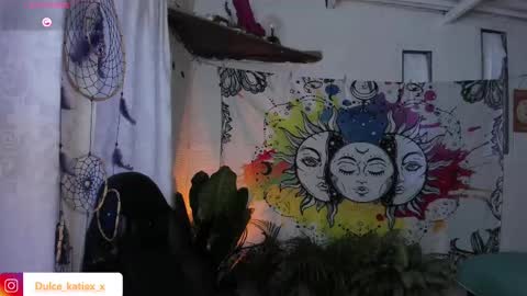 Snapshot of just_katiex chatting on 02-16-25, 11:05 Sofia online show from 02-16-25, 11:05