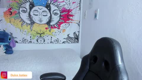 Sofia online show from 04-04-26, 01:41