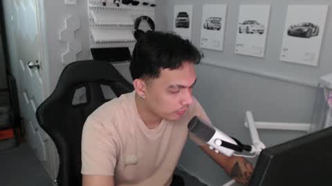 Rhys online show from 05-18-26, 07:20