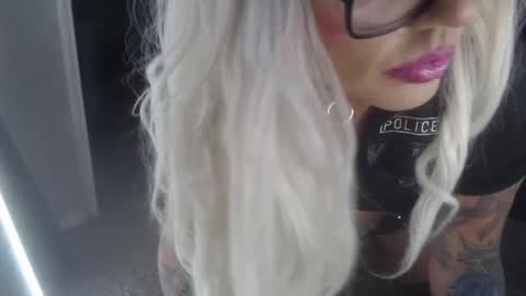 Justagirlboy online show from 03-27-26, 07:36