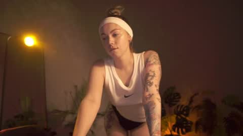 Snapshot of justbarbie chatting on 06-18-26, 12:53 Alexa online show from 06-18-26, 12:53