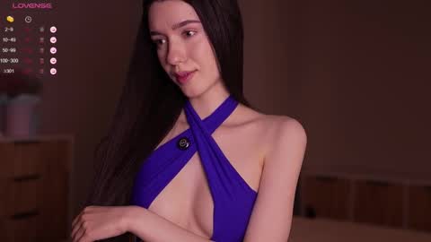 Snapshot of justbarbie_new_ chatting on 09-26-25, 07:51 Katarina online show from 09-26-25, 07:51