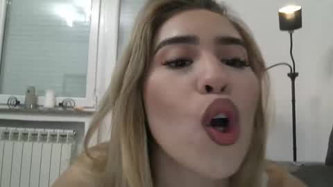 Snapshot of justbribri chatting on 03-15-26, 07:09 justbribri online show from 03-15-26, 07:09