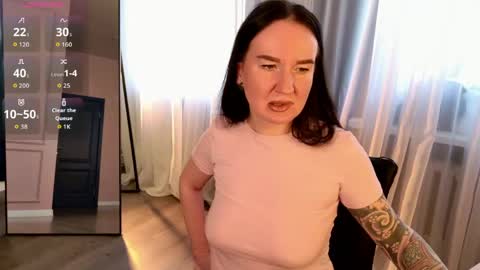 Miss Grace online show from 04-17-26, 07:33