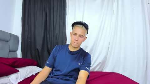 Snapshot of justin_biker chatting on 10-30-25, 01:18 justin_biker online show from 10-30-25, 01:18