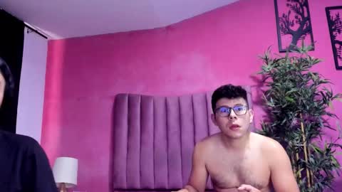 Snapshot of justin_jazmin chatting on 01-12-26, 06:35 JUSTIN Y JAZMIN online show from 01-12-26, 06:35