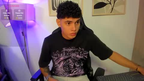 justin_payn14 online show from 04-22-26, 01:45