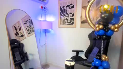 Snapshot of justin_payn14 chatting on 05-25-26, 12:44 justin_payn14 online show from 05-25-26, 12:44