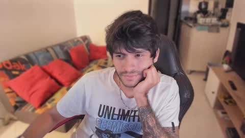 Snapshot of justin_stark1 chatting on 10-25-25, 11:32 Diego online show from 10-25-25, 11:32