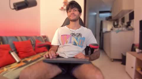 Snapshot of justin_stark1 chatting on 11-25-25, 09:26 Diego online show from 11-25-25, 09:26