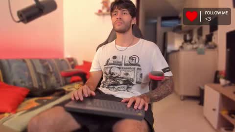 Snapshot of justin_stark1 chatting on 11-27-25, 10:23 Diego online show from 11-27-25, 10:23