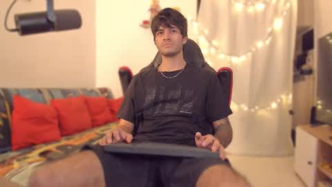 Snapshot of justin_stark1 chatting on 12-16-25, 12:04 Diego online show from 12-16-25, 12:04