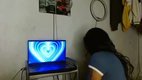 Valentina Montiel online show from 11-18-25, 08:30