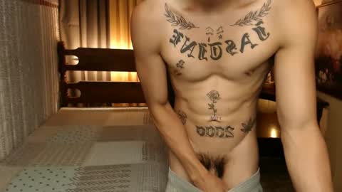 justine_hunk online show from 12-04-24, 04:32