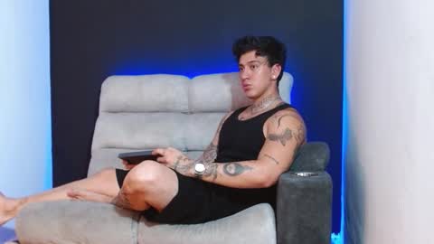 Snapshot of justinfuller_31 chatting on 12-20-25, 08:43 justinfuller_31 online show from 12-20-25, 08:43