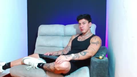 Snapshot of justinfuller_31 chatting on 02-05-26, 01:43 justinfuller_31 online show from 02-05-26, 01:43