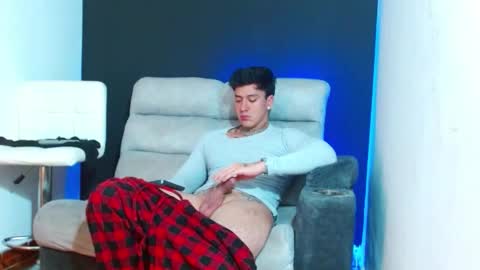 justinfuller_31 online show from 03-10-26, 08:03