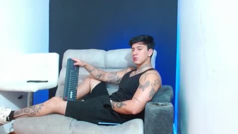 justinfuller_31 online show from 03-20-26, 06:13