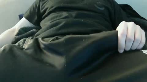 Snapshot of justinjaybee69 chatting on 03-11-25, 11:48 Justinjaybee online show from 03-11-25, 11:48