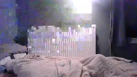 Snapshot of justinjodysarah957251 chatting on 02-12-26, 01:11 Techno Nymph online show from 02-12-26, 01:11