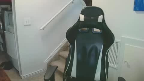 justintym69 online show from 01-03-25, 08:22