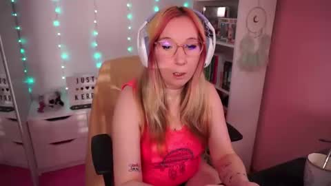 Snapshot of justkerryx chatting on 11-05-25, 08:58 Kerry online show from 11-05-25, 08:58