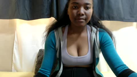 Snapshot of justlhot chatting on 06-25-26, 04:34 Justlhot online show from 06-25-26, 04:34
