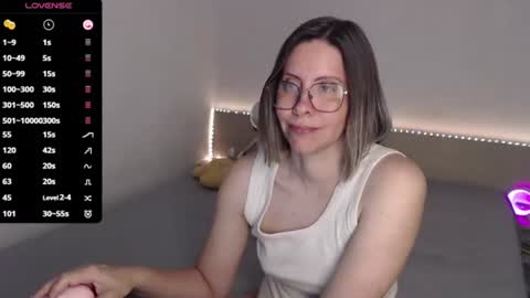 Snapshot of justmexy7 chatting on 06-16-26, 04:04 Julie online show from 06-16-26, 04:04