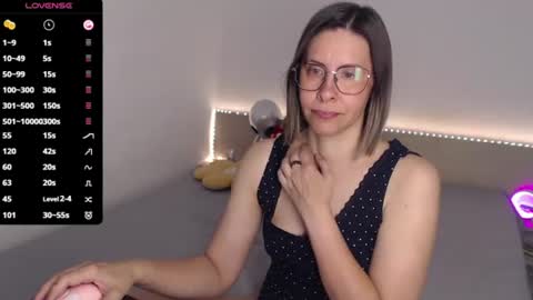 Snapshot of justmexy7 chatting on 06-17-26, 04:15 Julie online show from 06-17-26, 04:15