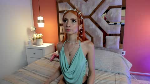 Mia online show from 04-01-26, 04:24