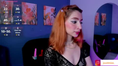 Mia online show from 07-17-26, 12:50